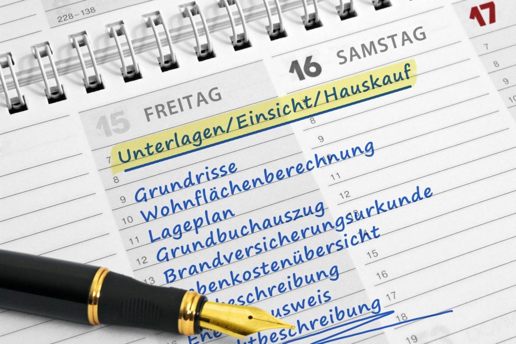 Kalender mit Einträgen rund ums Thema Hauskauf